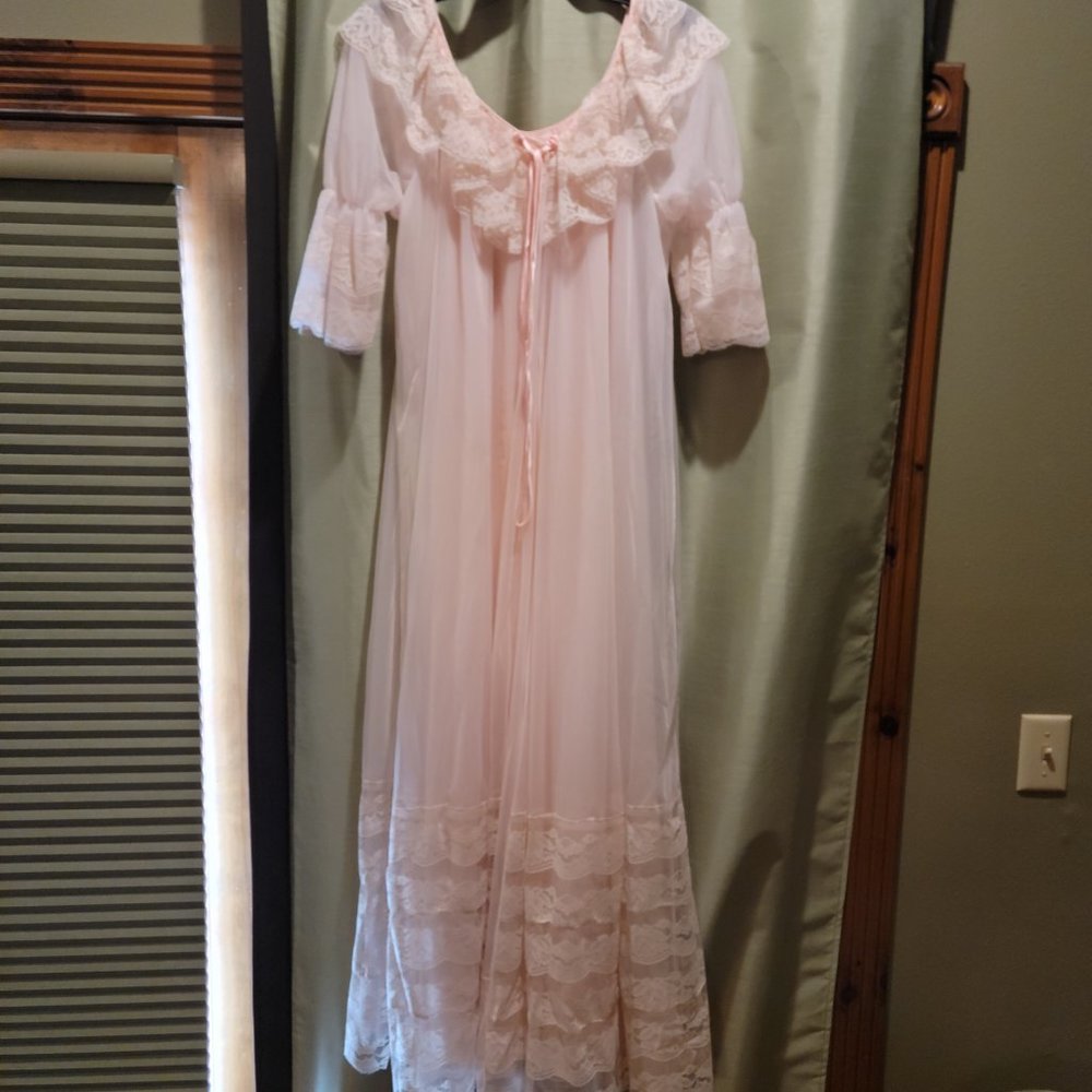Intime of California Lingerie (peignoir set with nightgown, robe, and slippers)